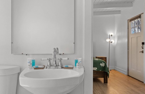 Walker Hotel | ¡El campamento base de Yosemite explora las sierras orientales! 6 6