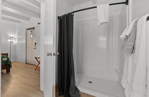 Walker Hotel | ¡El campamento base de Yosemite explora las sierras orientales! 6 6