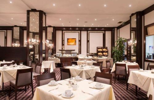 Altstadt Hotel | Wyndham Duisburger Hof