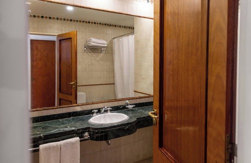 Luján Hotel | Wyndham Garden Luján