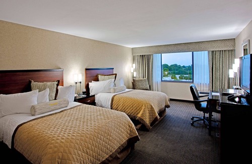 Essington Hotel | Wyndham Garden Philadelphia Airport