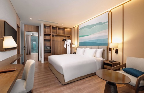 Van Don Hotel | Wyndham Garden Sonasea Van Don
