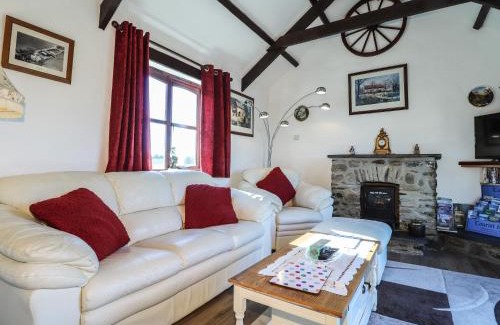 Dwrbach Casa | Y Stabl