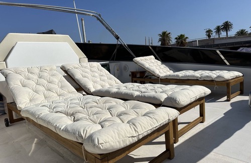 Sant Adria de Besos Alquiler De Eote | YACHT 20Metros Yate de 20 metros en Barcelona.