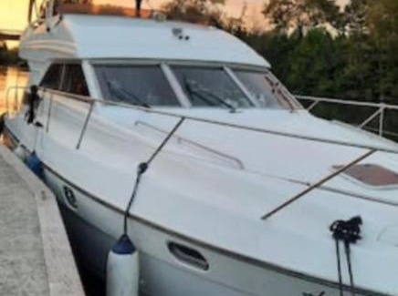 Tower Hill Alquiler De Eote | Yacht -Central London St Kats Dock Tower Bridge