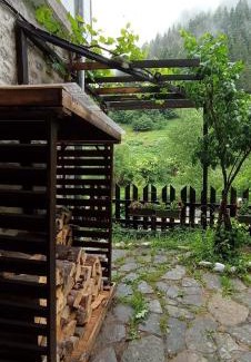 Smolyan Casa | Yakusha - Якуша, къща за гости