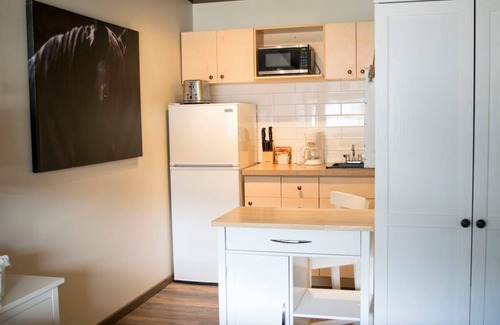 Canmore Condominio | Yam 21 - Upper Studio with King