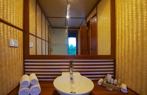 Aturuwella Alquiler De Eote | Yathra Houseboat
