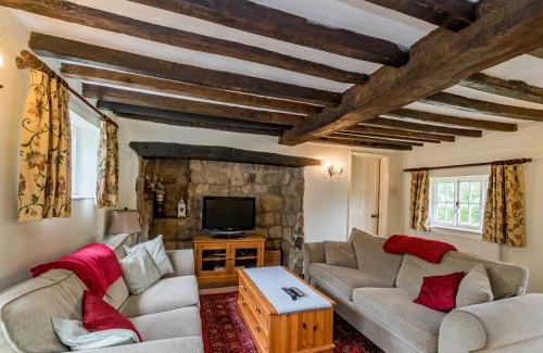 Moulsoe Casa | Yew Tree Cottage- Sleeps 12 Garden & Pet-Friendly