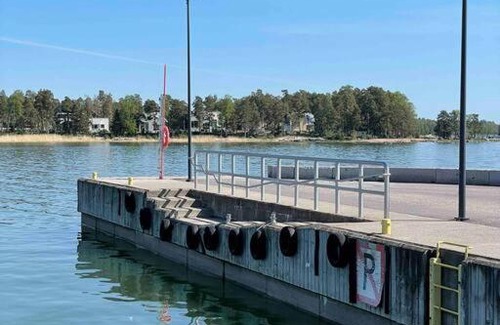 Espoo Apartamento | Yksiö metron ja meren välissä