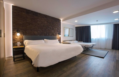 Avenida Meritxell Hotel | Yomo Centric