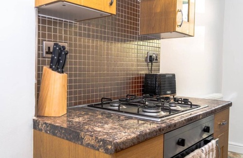 Heworth Casa | York citiSTays 3 bed house, free parking, games room