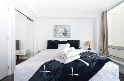 Bloor-Yorkville Hotel | yorkville downtown toronto condo