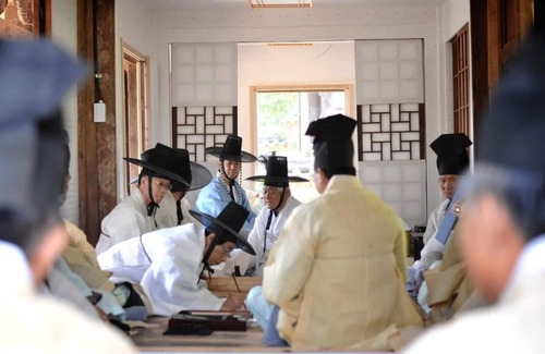 Yeongcheon Casa | Youngcheon Gwiaegotaek Hanok Pension