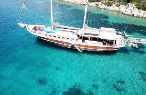 Kotor Alquiler De Eote | Your accommodation in Kotor bays