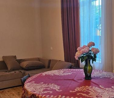 Ambrolauri Casa | Your corner in Racha შენი კუთხე რაჭაში