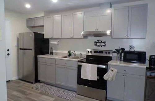Paterson Casa | Your cozy home near NYC-2BR/1BA