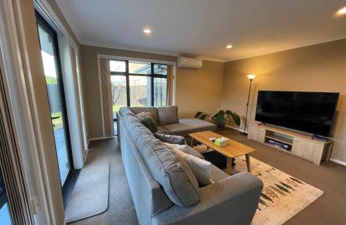 Pukehangi Casa | Your Happy place-Quiet area & Spa pool