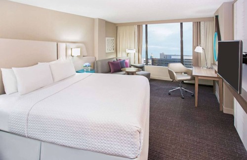 Downtown Denver Hotel | Your Home Away From Home! Pet-Friendly, Near Denver International Airport