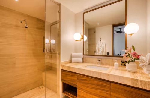 Santa Rosa Apartamento | Your perfect family getaway: relax between the pool, the jacuzzi and the sea.