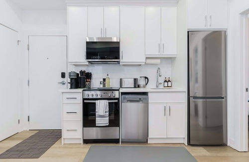 Grange Park Hotel | Your Stylish Downtown Toronto Stay—Prime Location