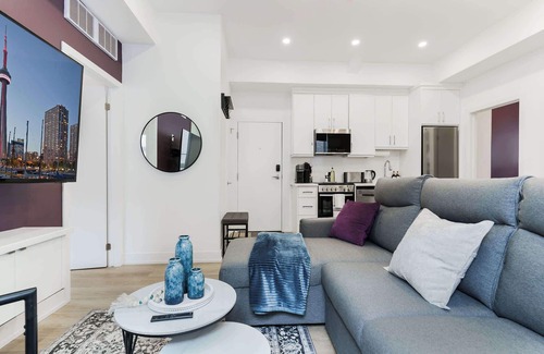 Grange Park Hotel | Your Stylish Downtown Toronto Stay—Prime Location