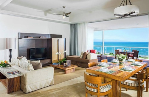 Las Jarretaderas Complejo | Your Tropical Christmas Getaway: 2 Bedroom Villa at Vidanta Grand Luxxe,