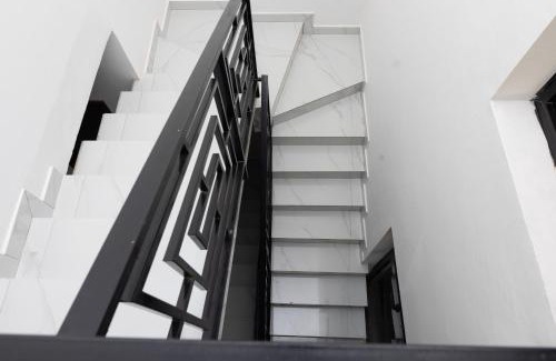 Brufut Apartamento | Yoyo Kunda