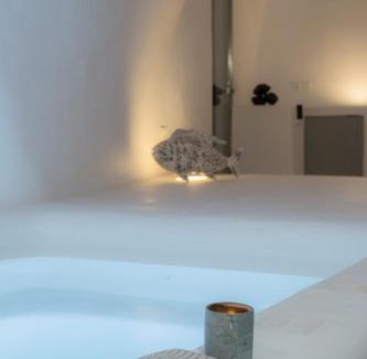 Megalochori Apartamento | Yposkafon Concept Two-Bedroom Villa with Private Jacuzzi and Hamam