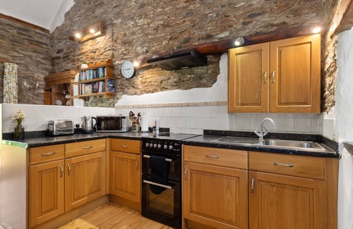 Llanglydwen Casa | Ysgubor Ganol - Una Habitación Casa, Capacidad 2