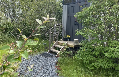 Selfoss Alquiler De RV | Yurt Freya is a traditional Mongolian yurt with a little extra.
