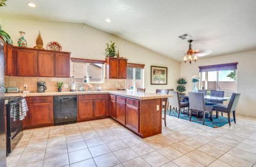 Yuma Casa | Yuma Family Home with Covered Patio and Grill!