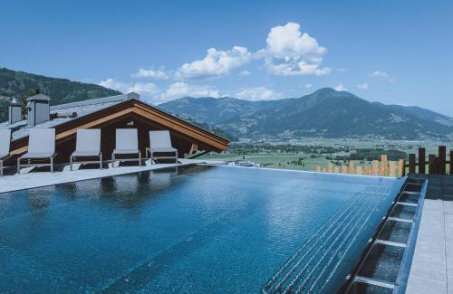 Kaprun Hotel | ZAGLGUT HOTEL-CHALETS Wellness & Views with Summer Card Included