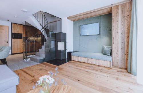 Kaprun Hotel | ZAGLGUT HOTEL-CHALETS Wellness & Views with Summer Card Included