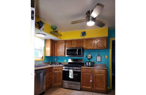 Ferguson Casa | Zaire's Palace 3 bedroom family friendly home!