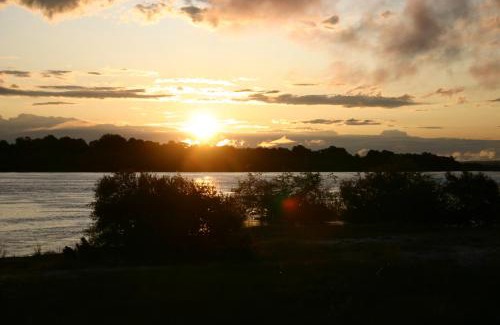 Victoria Falls Villa | Zambezi Family Lodge