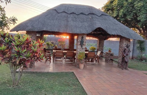 Victoria Falls Villa | Zambezi Family Lodge - Leopard Room