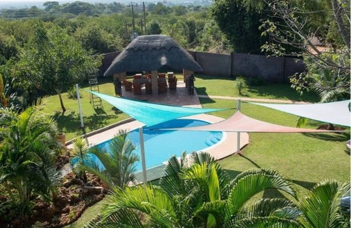 Victoria Falls Villa | Zambezi Family Lodge - Leopard Room