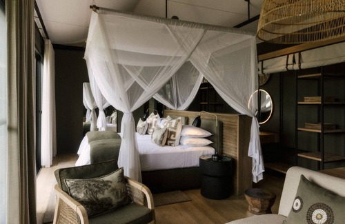 Matabeleland North Cabina | Zambezi Sands By Batoka