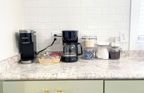 Concord Casa | Zen Midcentury-Art Deco Hideaway