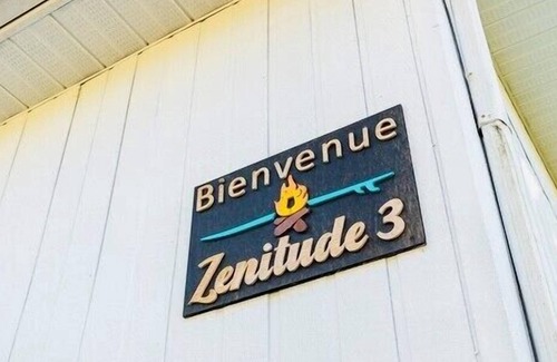 Papineau Regional County Municipality Casa | Zenitude 3 waterfront cottage