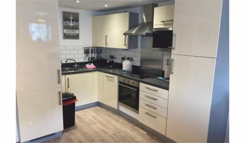 Fowey Apartamento | Zephyr - Bright Modern Apartment for Two