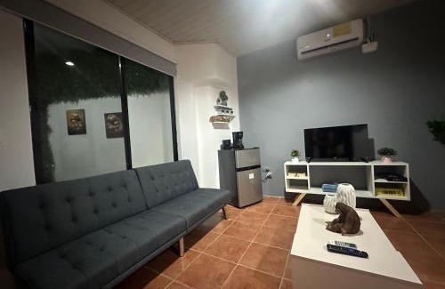 La Garita Apartamento | Zeus Guesthouse -Free SJO Airport Shuttle & Car Rental