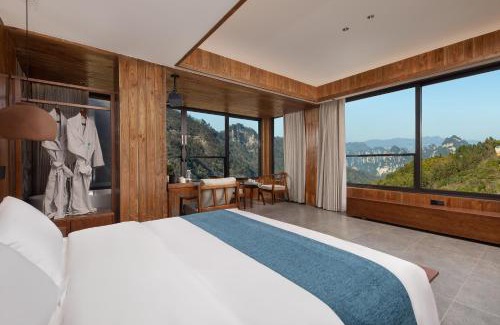 Wulingyuan Casa | Zhangjiajie Valley Love Holiday hotel - Free pick up service