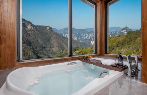 Wulingyuan Casa | Zhangjiajie Valley Love Holiday hotel - Free pick up service