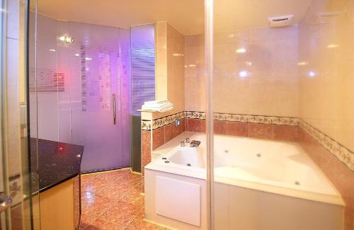 Zhunan Hotel | Zhi Baishan Motel