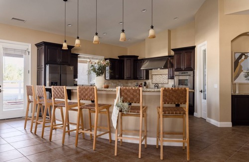 Temecula Casa | Zinfandel by Avantstay Wine Country Estate w/ Pool & Mini-golf