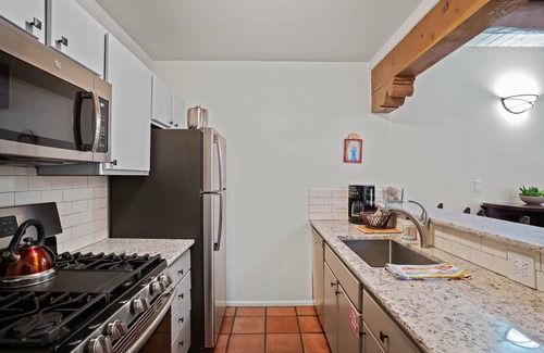 Downtown Santa Fe Hotel | Zona Rosa 75, San Antonio