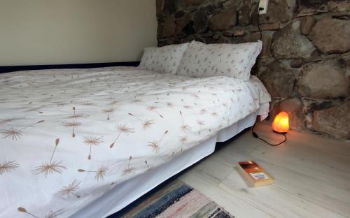 Artashavan Apartamento | Zove Rural Cottage with garden views