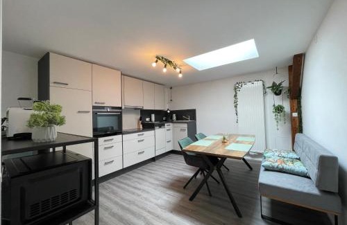 Ostorf Apartamento | Zuarin Seeblick - Ganzes Apartment direkt am Schlossgarten von Schwerin mit Dschungelfeeling